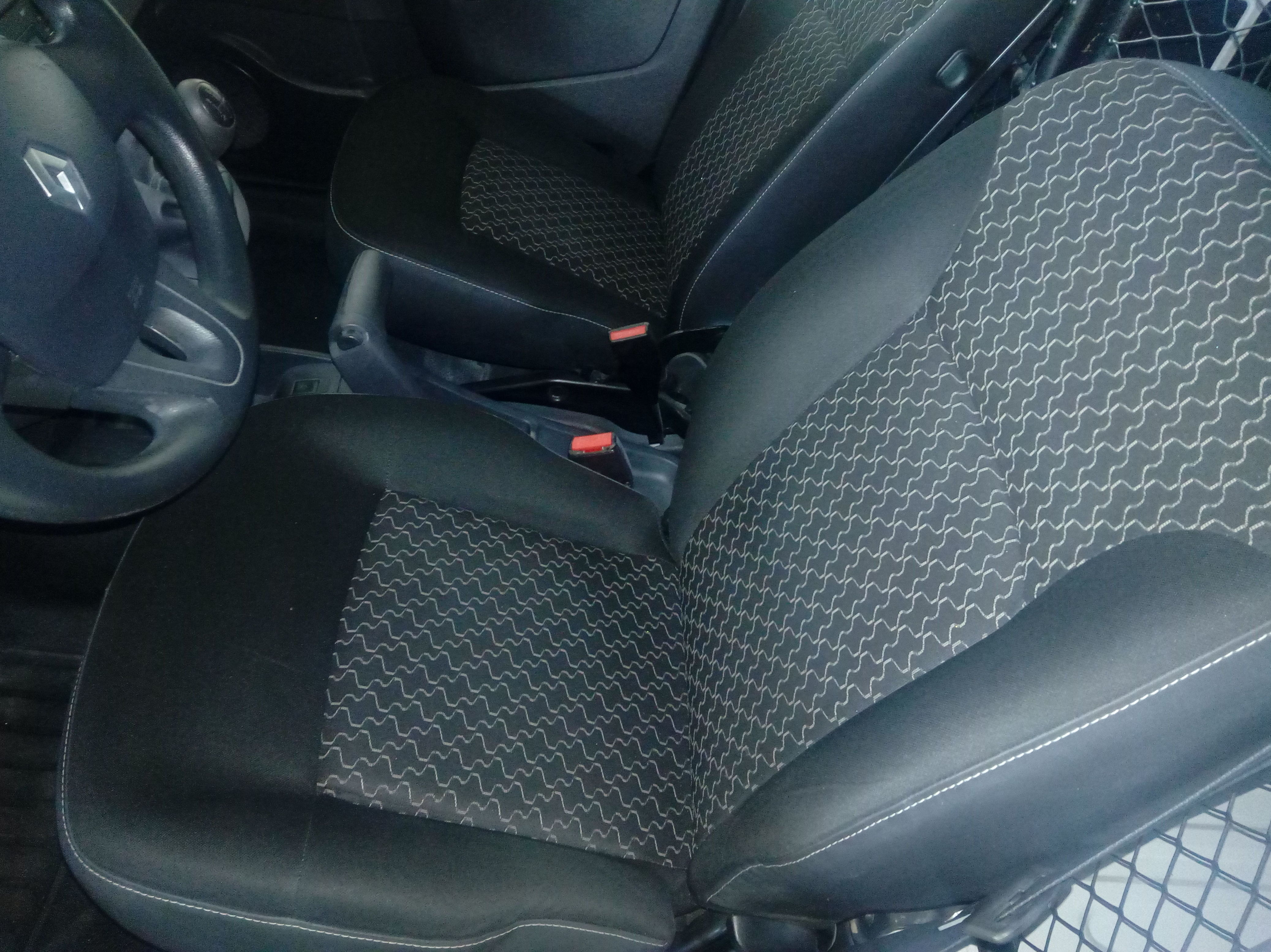 KANGOO PROFESIONAL 90CV: servicios y vehiculos de Virolla KANGOO PROFESIONAL 90CV: servicios y vehiculos de Virolla