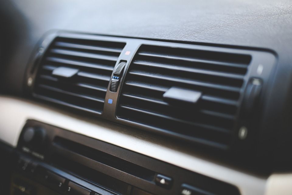 Climatización: servicios y vehiculos de Virolla Climatización: servicios y vehiculos de Virolla
