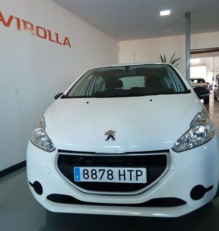 PEUGEOT 208 : servicios y vehiculos de AUTORRESCATE VIROLLA S.L. PEUGEOT 208 : servicios y vehiculos de AUTORRESCATE VIROLLA S.L.