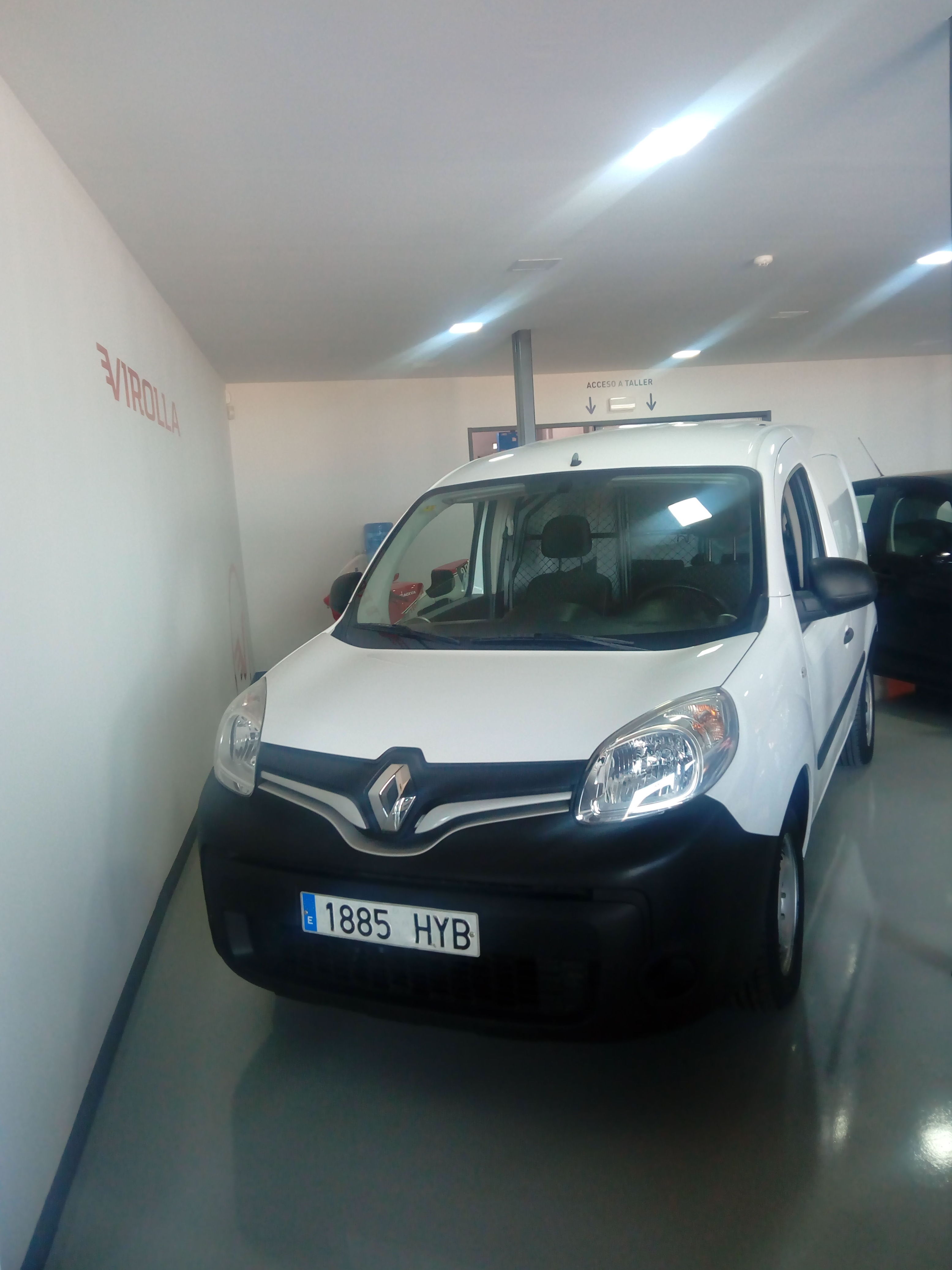 KANGOO PROFESIONAL 90CV: servicios y vehiculos de Virolla KANGOO PROFESIONAL 90CV: servicios y vehiculos de Virolla