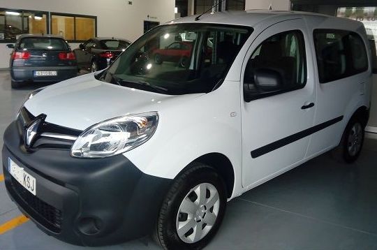 RENAULT KANGOO MIXTA : servicios y vehiculos de Virolla RENAULT KANGOO MIXTA : servicios y vehiculos de Virolla