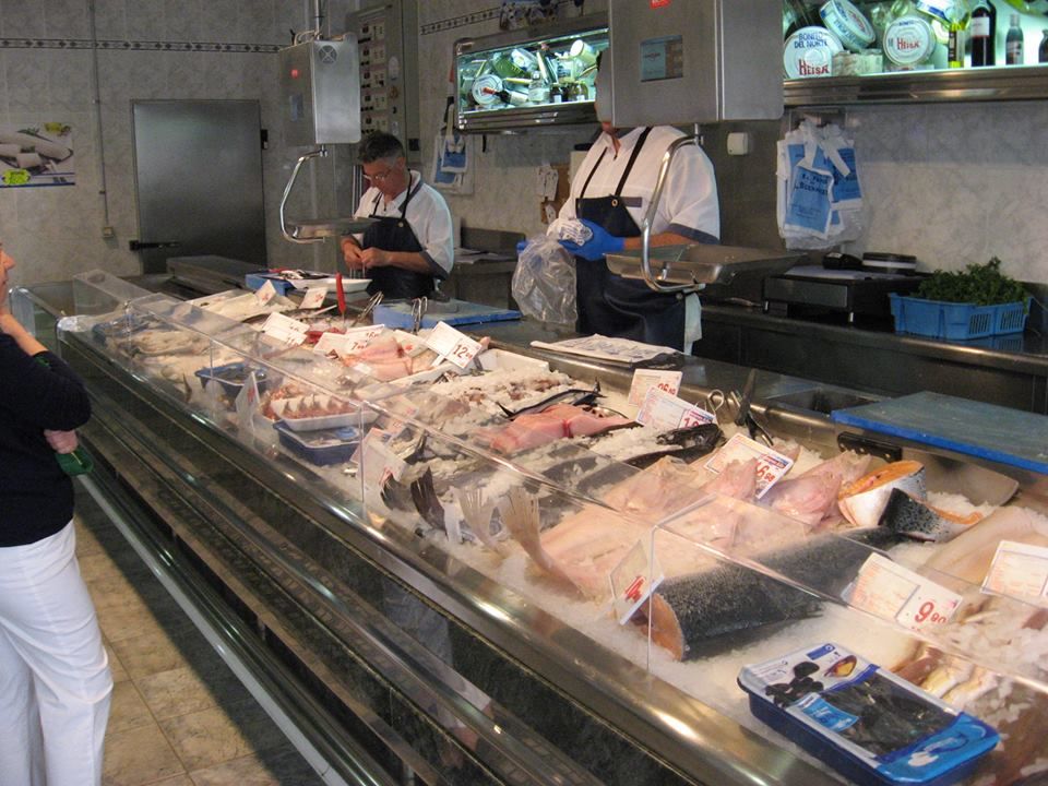 Pescados y mariscos frescos: Productos de Pescadería El Faro de la Bozada Pescados y mariscos frescos: Productos de Pescadería El Faro de la Bozada