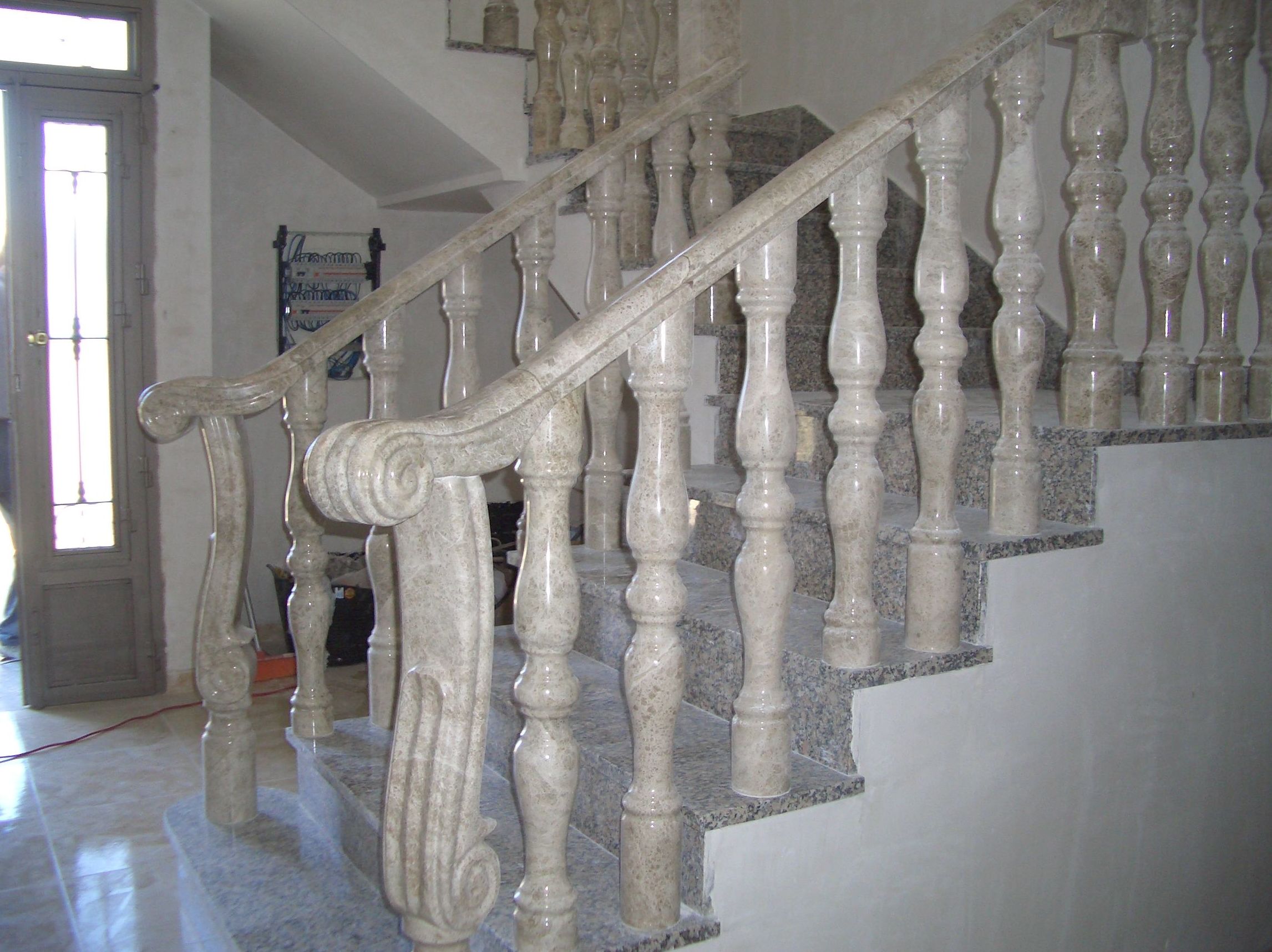 Baranda de escalera en Perlado Baranda de escalera en Perlado