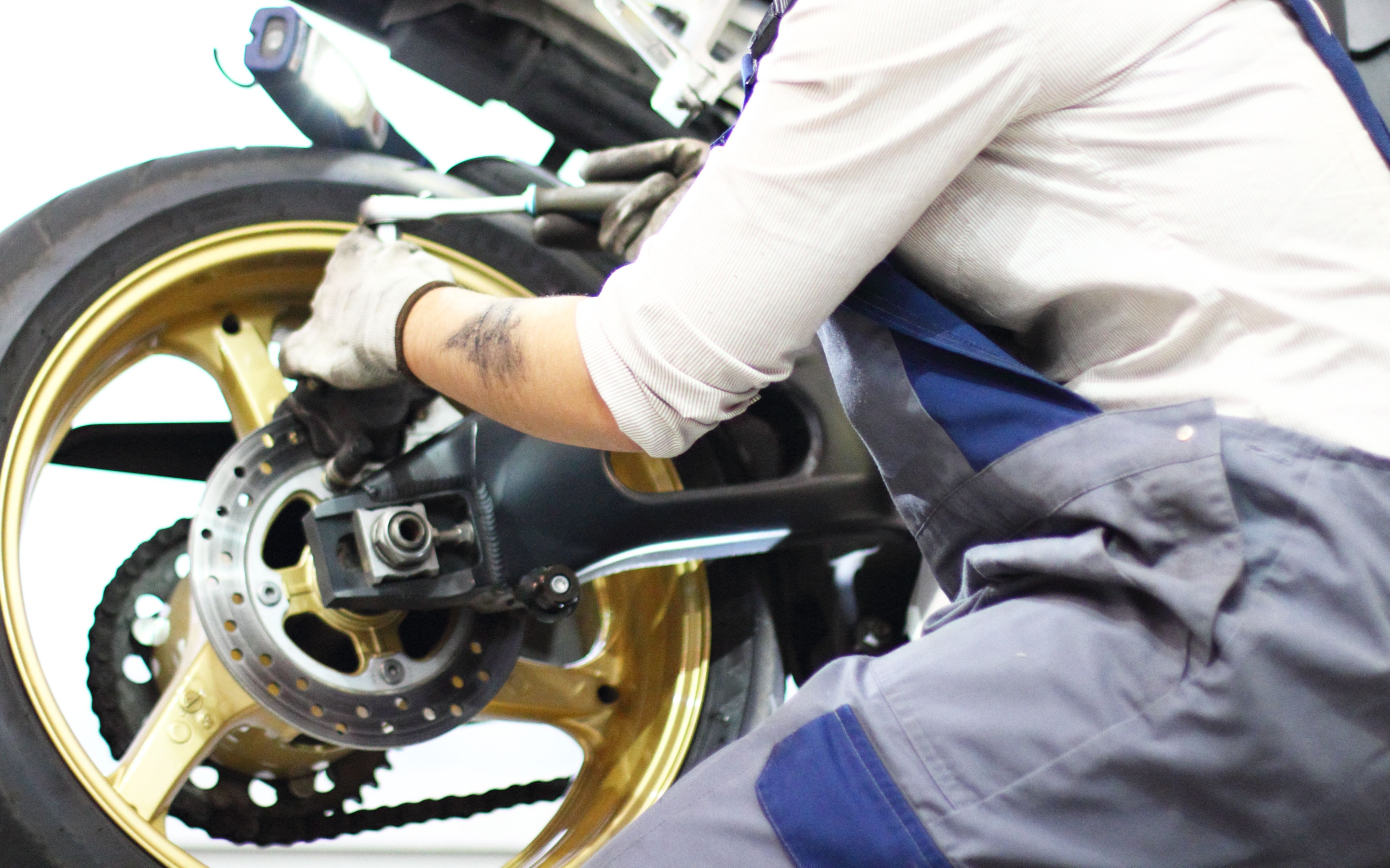 Reparaciones de motos: Servicios de TALLERES COYOTE Reparaciones de motos: Servicios de TALLERES COYOTE