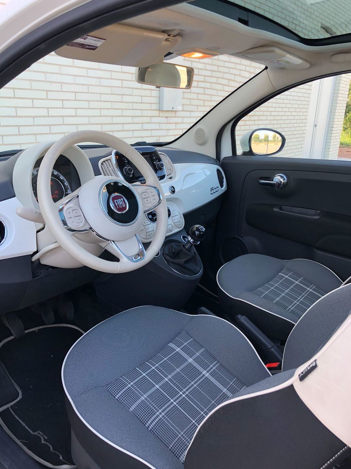 Fiat 500 1.2 51 KW (69 CV) Lounge: de ASTER Autos Fiat 500 1.2 51 KW (69 CV) Lounge: de ASTER Autos