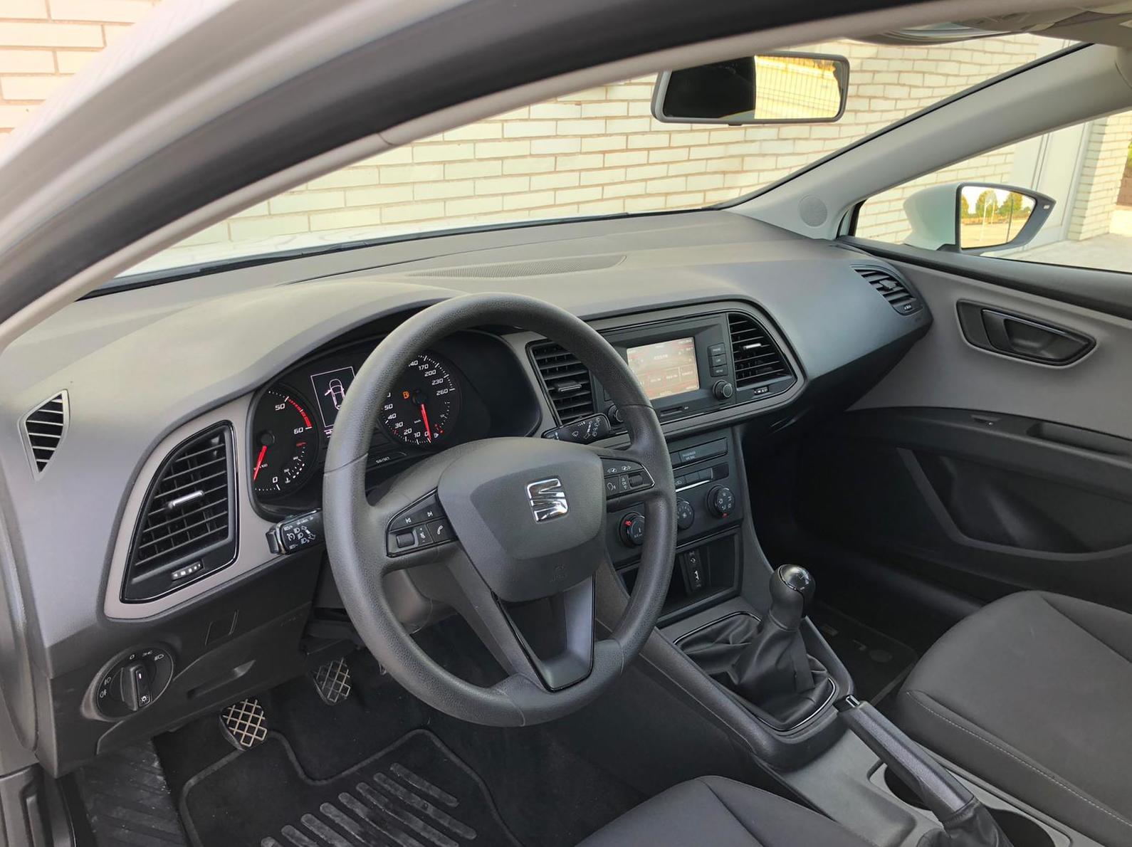 SEAT LEON SC 1.6 TDI REFERENCE PLUS: de ASTER Autos SEAT LEON SC 1.6 TDI REFERENCE PLUS: de ASTER Autos
