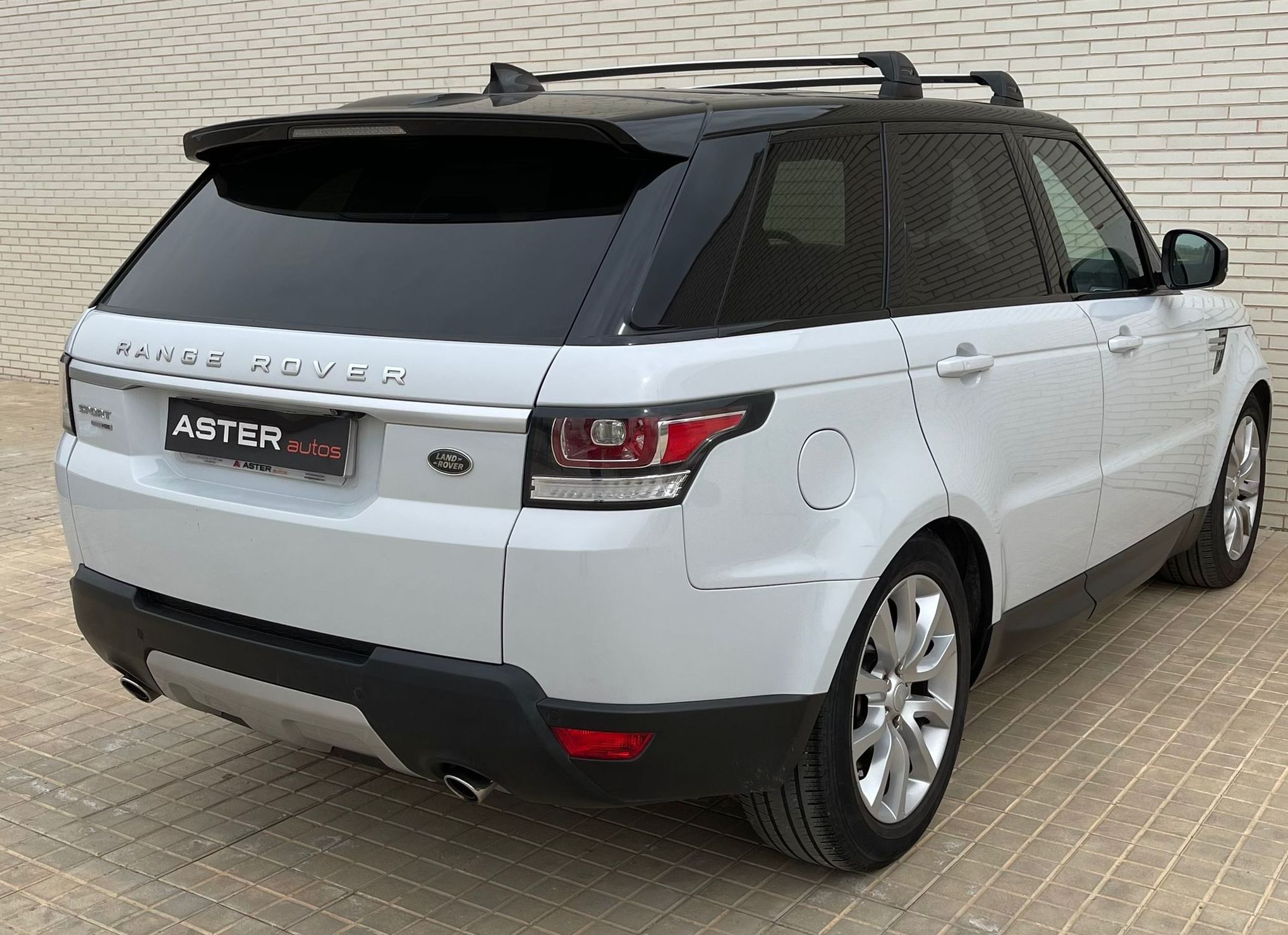 Land Rover Range Rover Sport 3.0 Tdv6 190 KW (258 CV) HSE : de ASTER Autos Land Rover Range Rover Sport 3.0 Tdv6 190 KW (258 CV) HSE : de ASTER Autos
