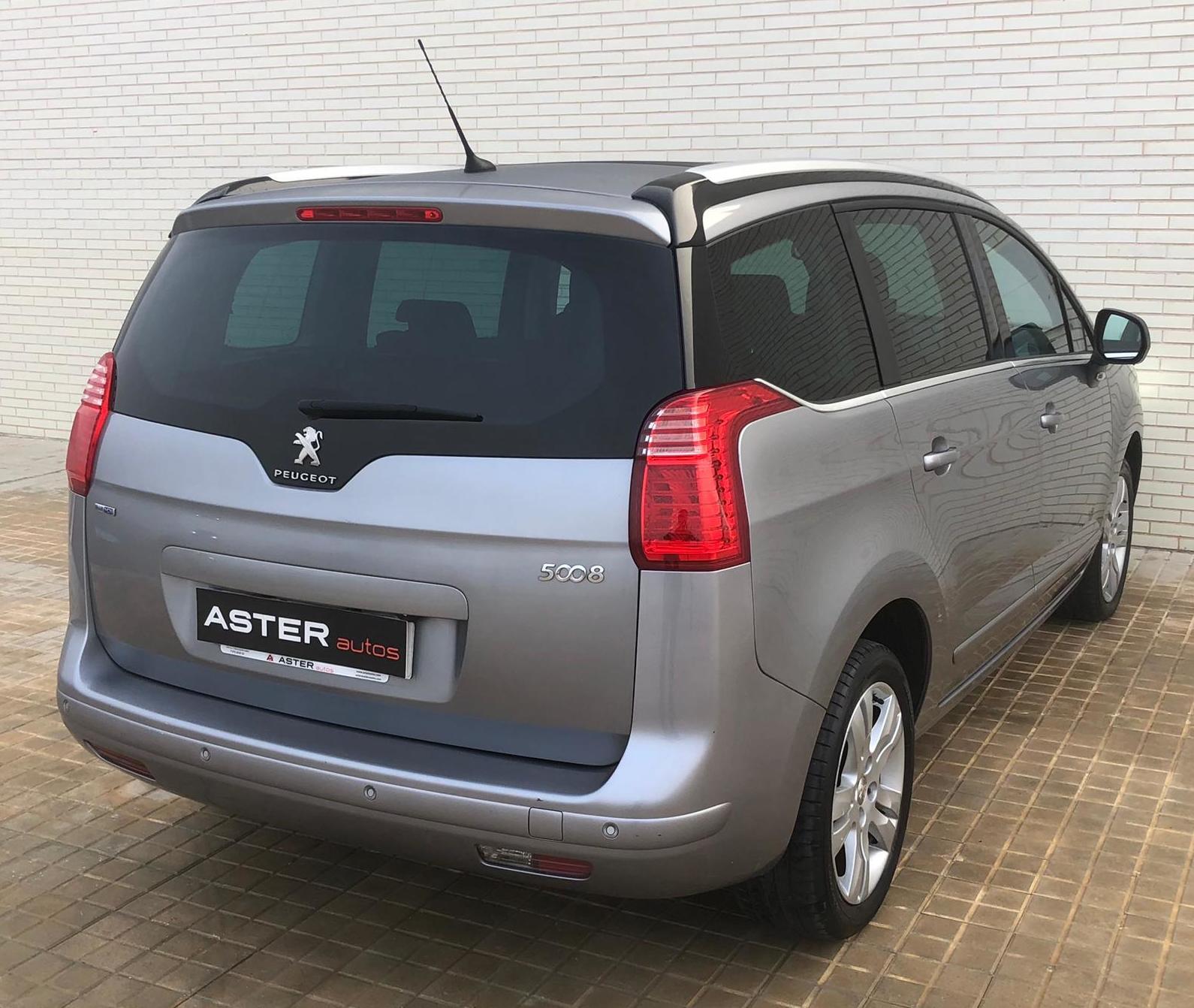 Peugeot 5008 Allure 1.6 Bluehdi 120 Eat6 7 Plazas: de ASTER Autos Peugeot 5008 Allure 1.6 Bluehdi 120 Eat6 7 Plazas: de ASTER Autos
