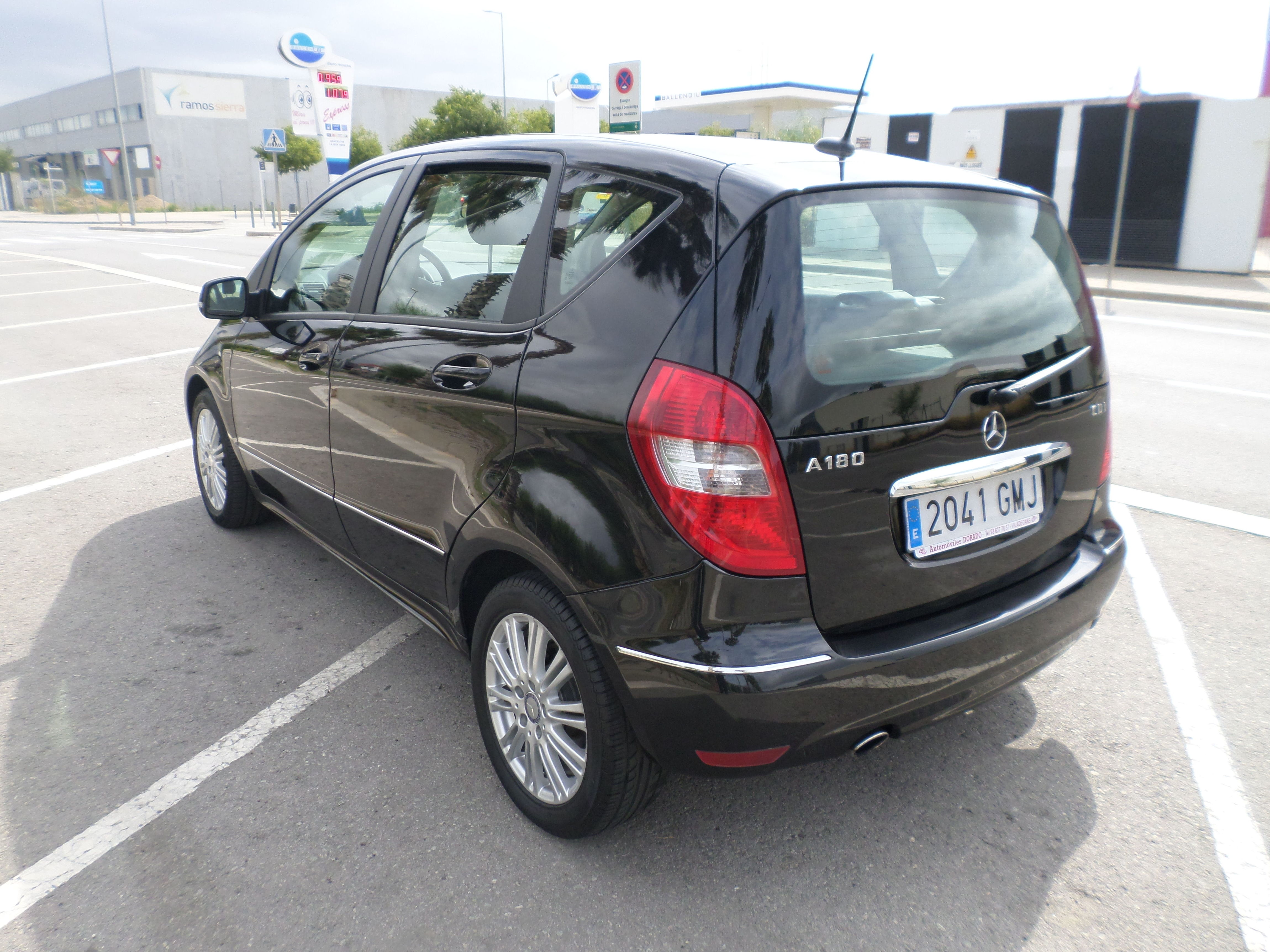 Mercedes Benz Clase A A 180 CDI elegance 5 p pvp 8500 €uros: Servicios de reparación de Automóviles y Talleres Dorado Mercedes Benz Clase A A 180 CDI elegance 5 p pvp 8500 €uros: Servicios de reparación de Automóviles y Talleres Dorado