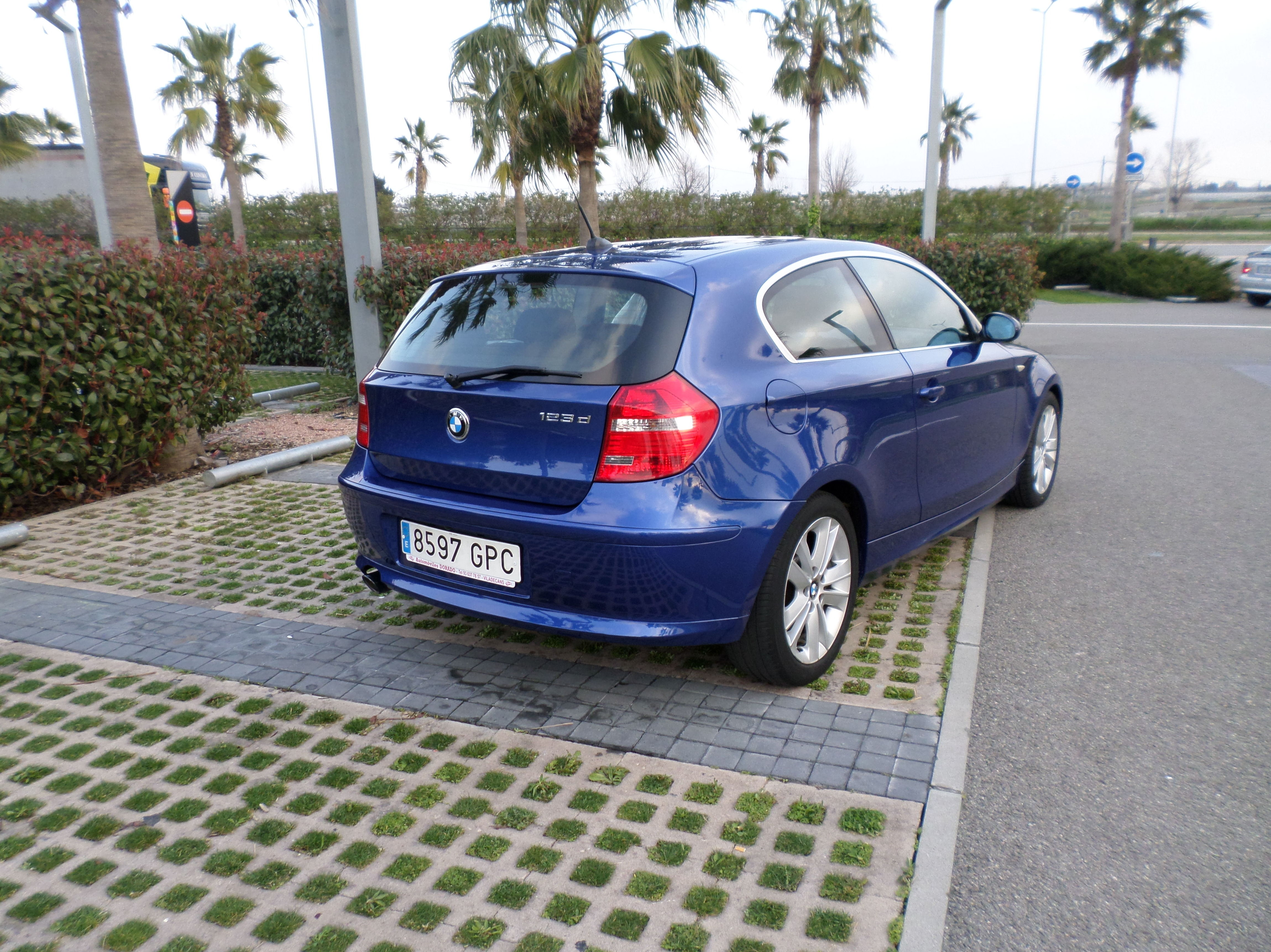 BMW 123 d año 2009 205 cv. 109000 kms 12500 €uros: Servicios de reparación de Automóviles y Talleres Dorado BMW 123 d año 2009 205 cv. 109000 kms 12500 €uros: Servicios de reparación de Automóviles y Talleres Dorado