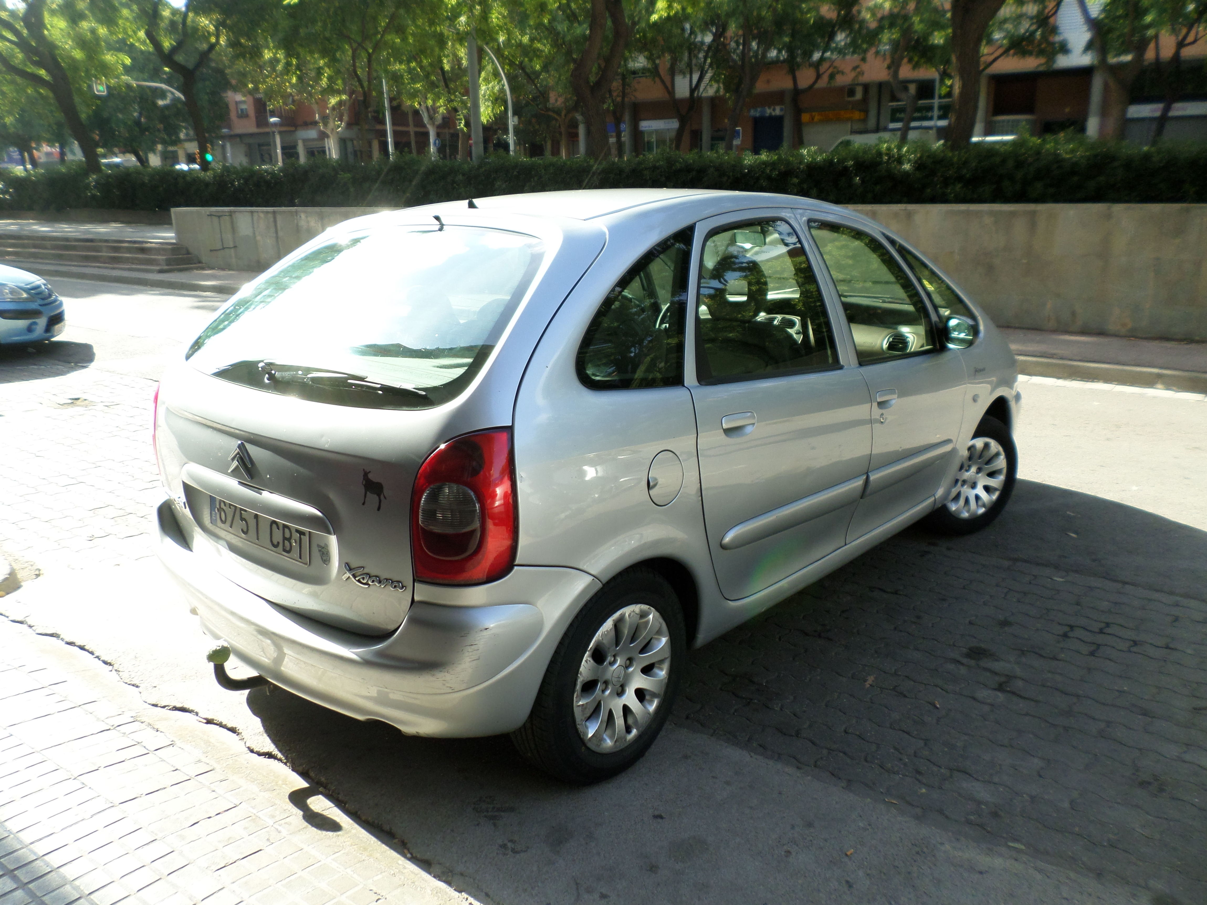 Citroen Xsara Picasso 1.6 xs año 2003 141000 kms. 1900 €uros: Servicios de reparación de Automóviles y Talleres Dorado Citroen Xsara Picasso 1.6 xs año 2003 141000 kms. 1900 €uros: Servicios de reparación de Automóviles y Talleres Dorado
