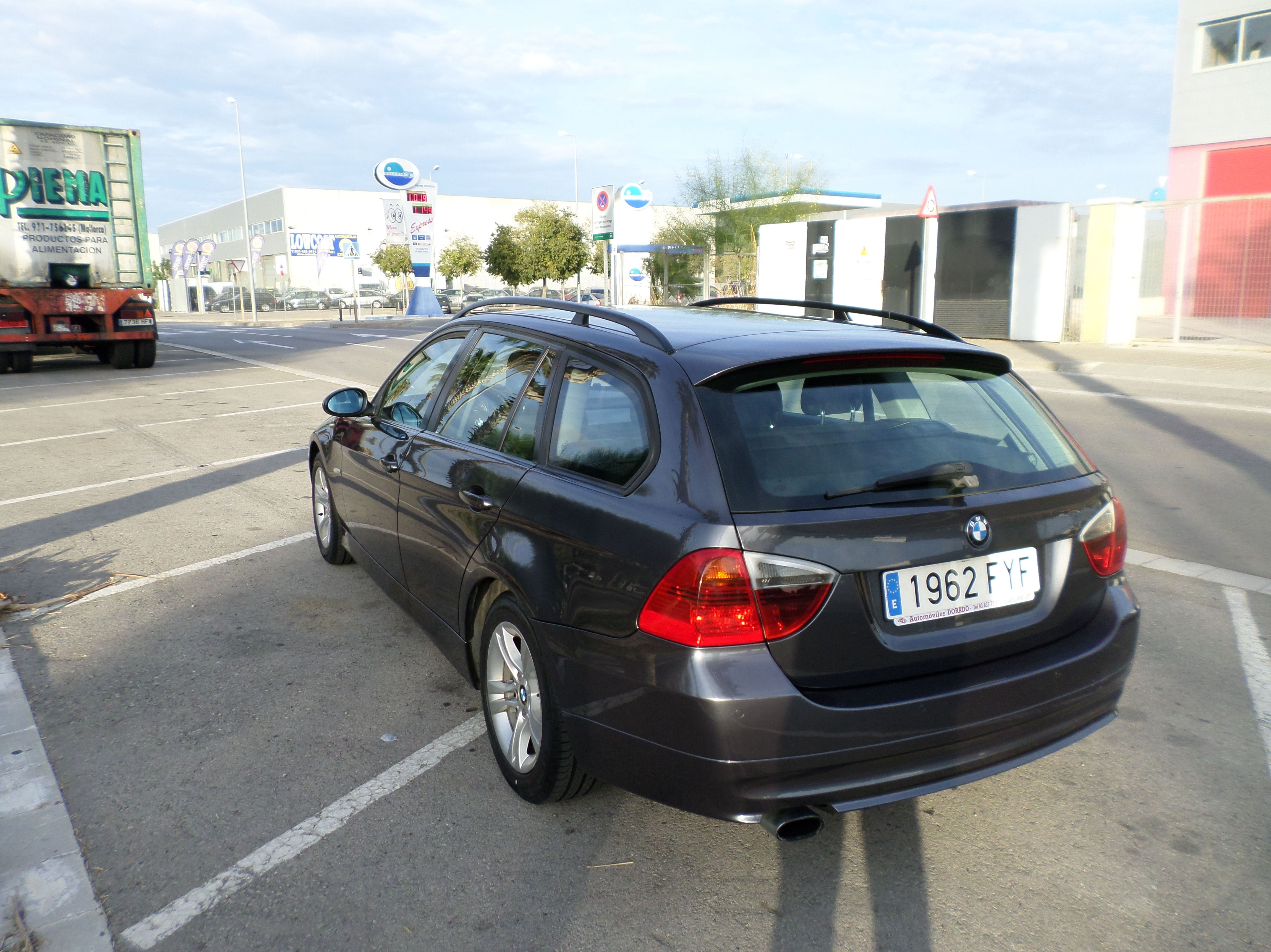 BMW 320 TOURING 177 CV AÑO 2008 145000 9700 €uros: Servicios de reparación de Automóviles y Talleres Dorado BMW 320 TOURING 177 CV AÑO 2008 145000 9700 €uros: Servicios de reparación de Automóviles y Talleres Dorado