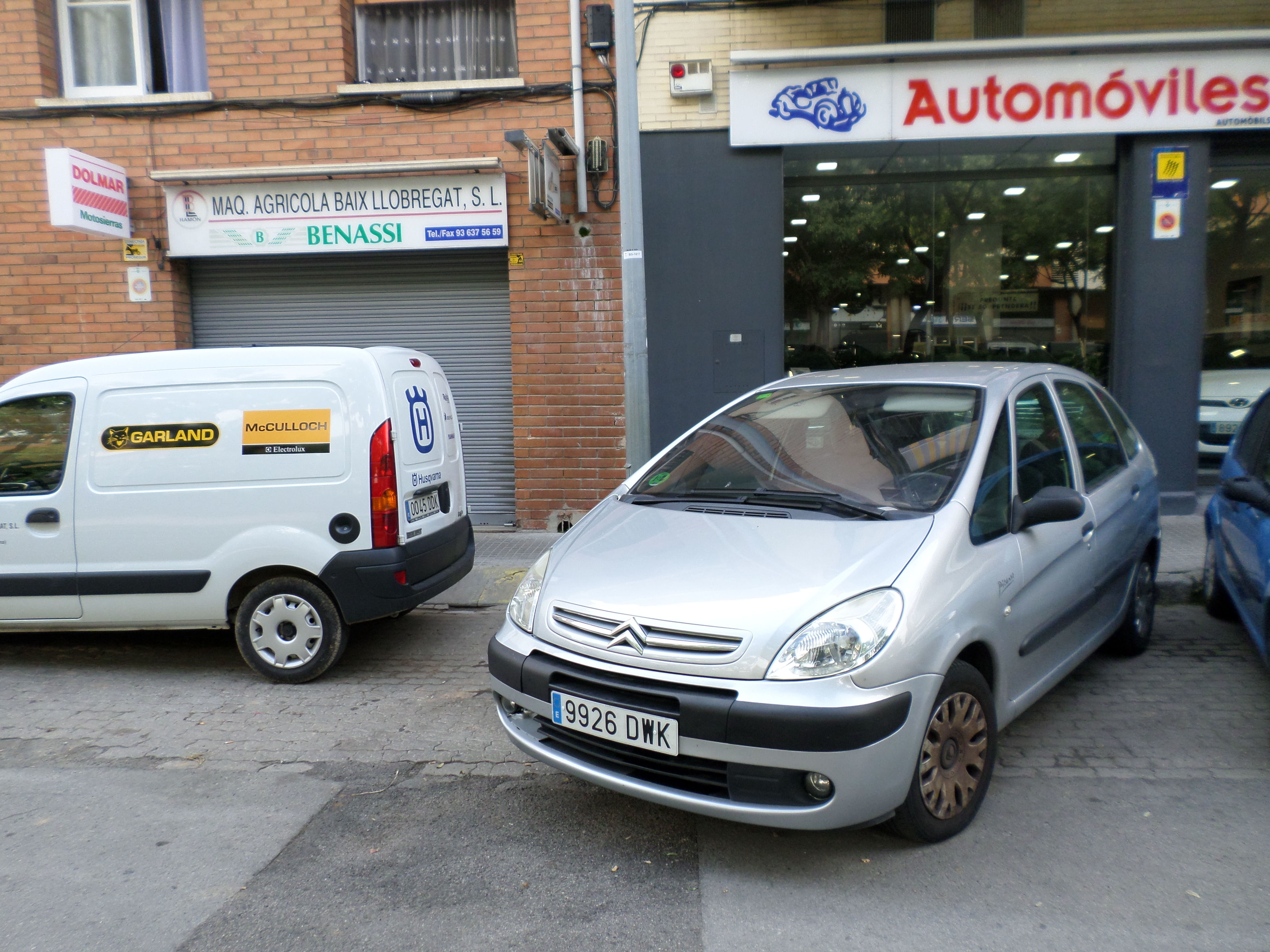 Citroen Xsara Picasso 1.6 I. 141000 kms. año 2006 3300 €uros: Servicios de reparación de Automóviles y Talleres Dorado Citroen Xsara Picasso 1.6 I. 141000 kms. año 2006 3300 €uros: Servicios de reparación de Automóviles y Talleres Dorado