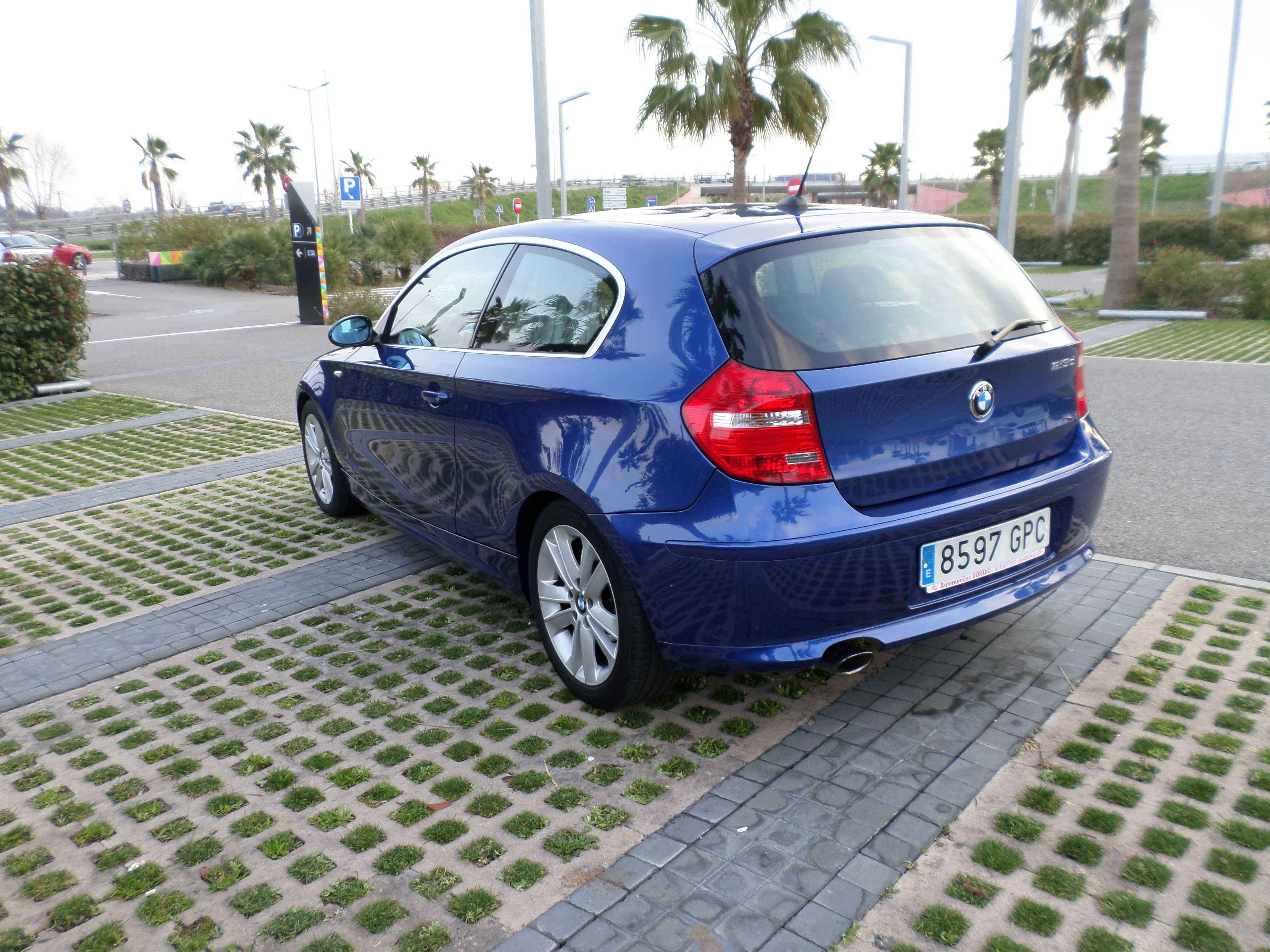 BMW 123 d año 2009 205 cv. 109000 kms 12500 €uros: Servicios de reparación de Automóviles y Talleres Dorado BMW 123 d año 2009 205 cv. 109000 kms 12500 €uros: Servicios de reparación de Automóviles y Talleres Dorado