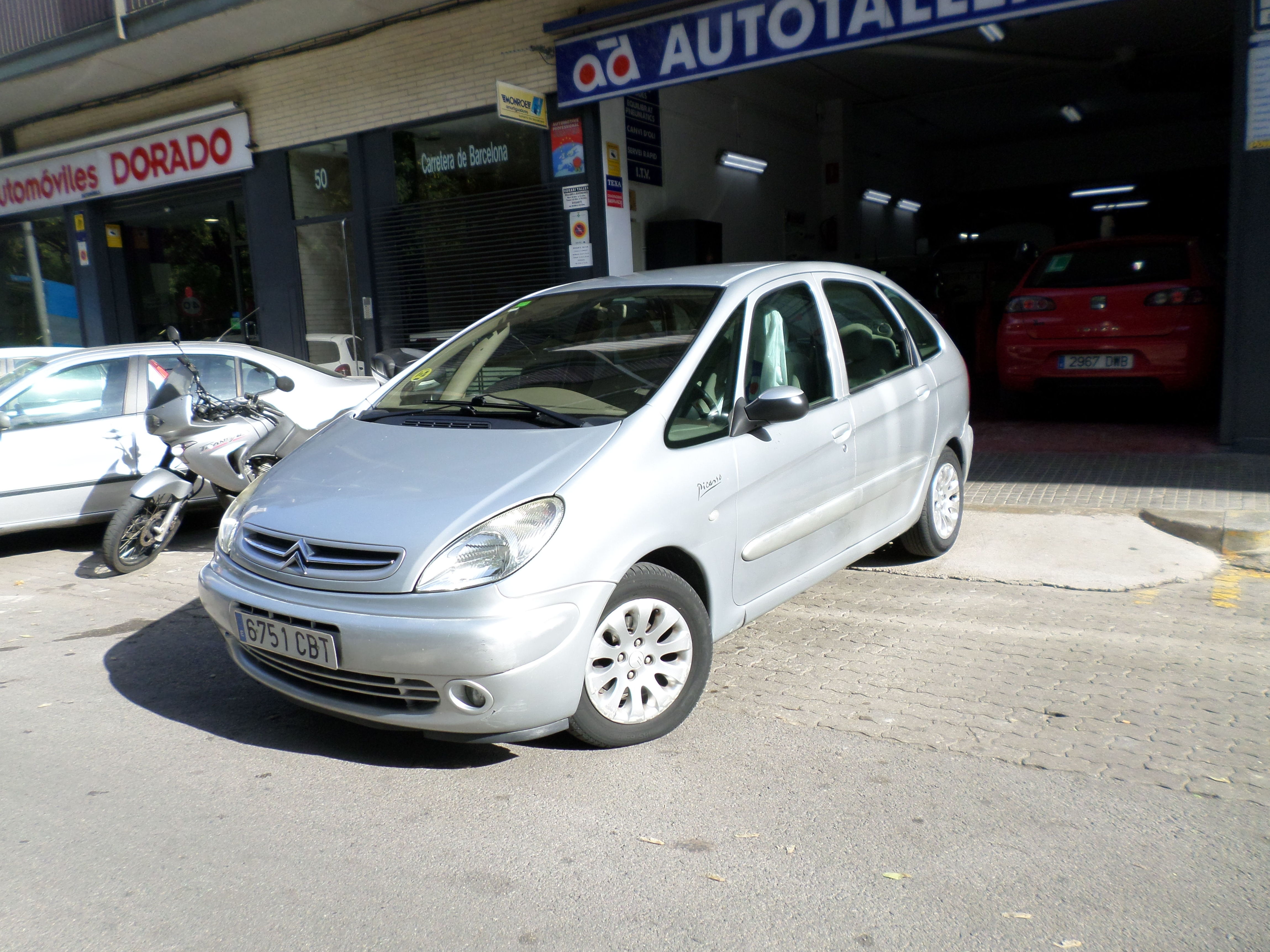 Citroen Xsara Picasso 1.6 xs año 2003 141000 kms. 1900 €uros: Servicios de reparación de Automóviles y Talleres Dorado Citroen Xsara Picasso 1.6 xs año 2003 141000 kms. 1900 €uros: Servicios de reparación de Automóviles y Talleres Dorado