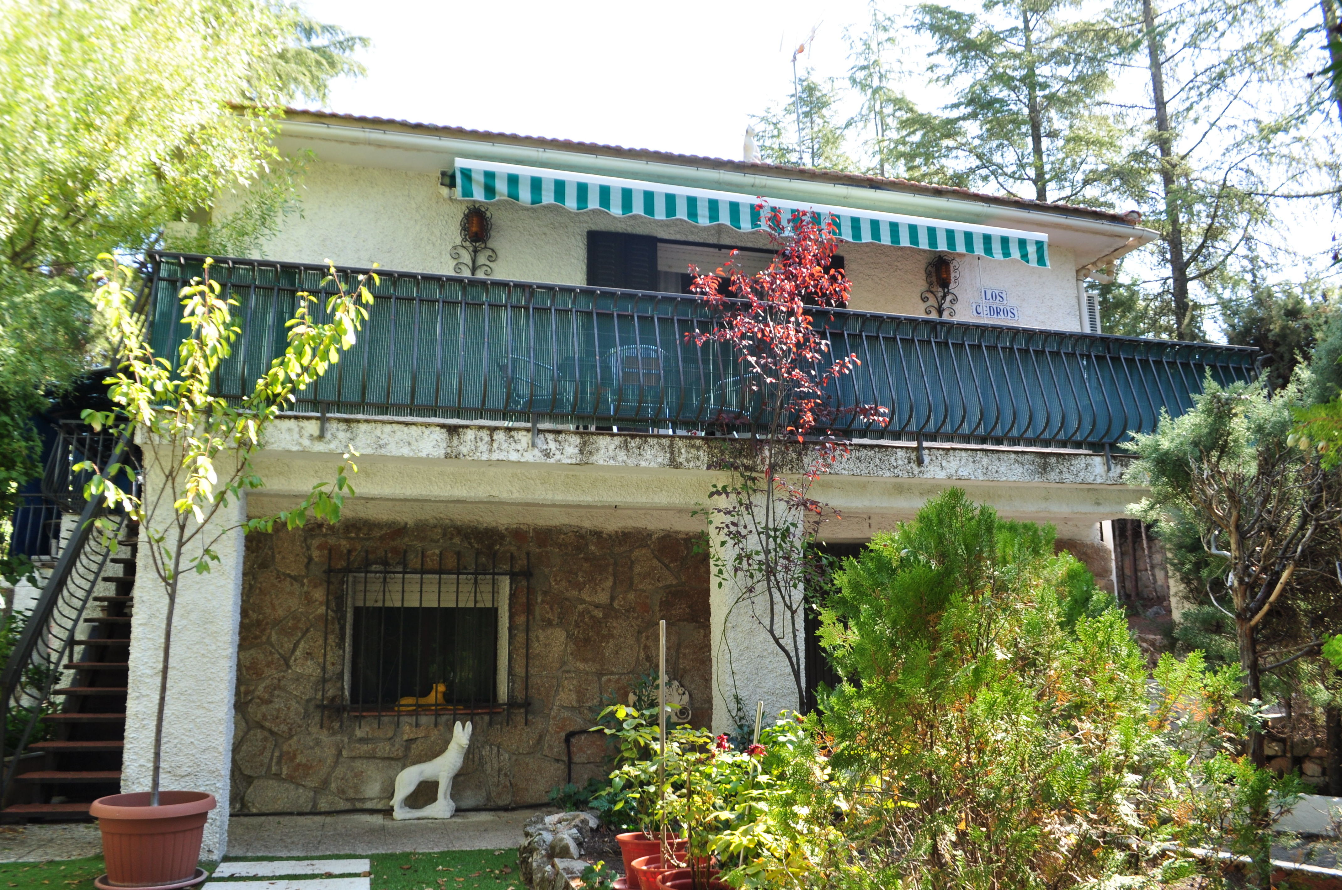 CHALET VALDEMORILLO: Gestión Inmobiliaria de Adasenor, S.L. CHALET VALDEMORILLO: Gestión Inmobiliaria de Adasenor, S.L.