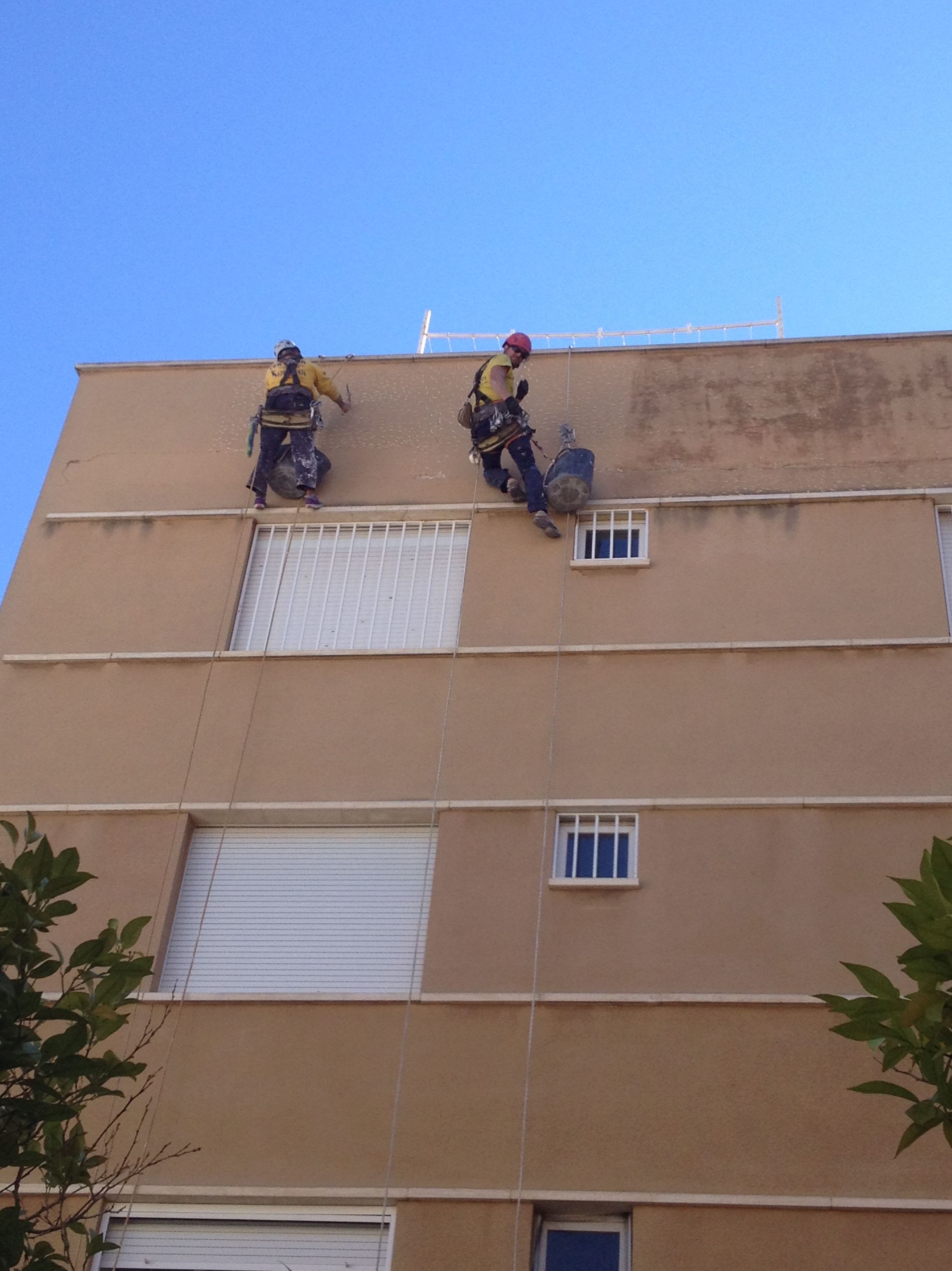 ARREGLO DE MONOCAPA EN FACHADA: Nuestros Servicios de Vertimur ARREGLO DE MONOCAPA EN FACHADA: Nuestros Servicios de Vertimur