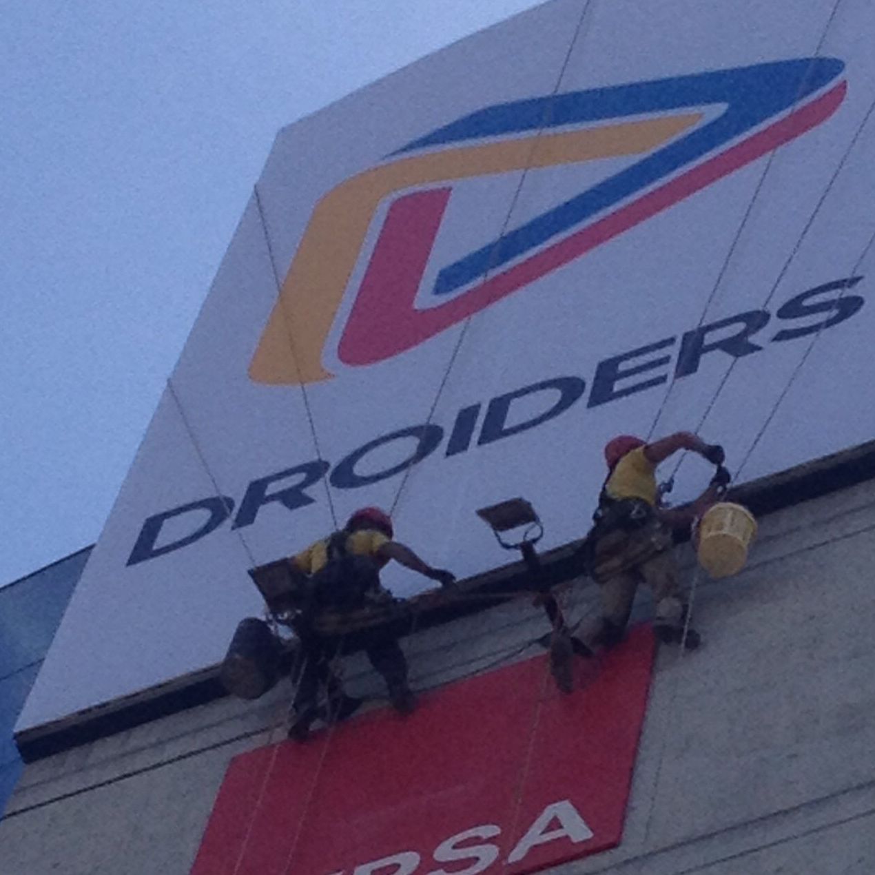 INSTALACIÓN DE LONAS PUBLICITARIAS: Nuestros Servicios de Vertimur INSTALACIÓN DE LONAS PUBLICITARIAS: Nuestros Servicios de Vertimur