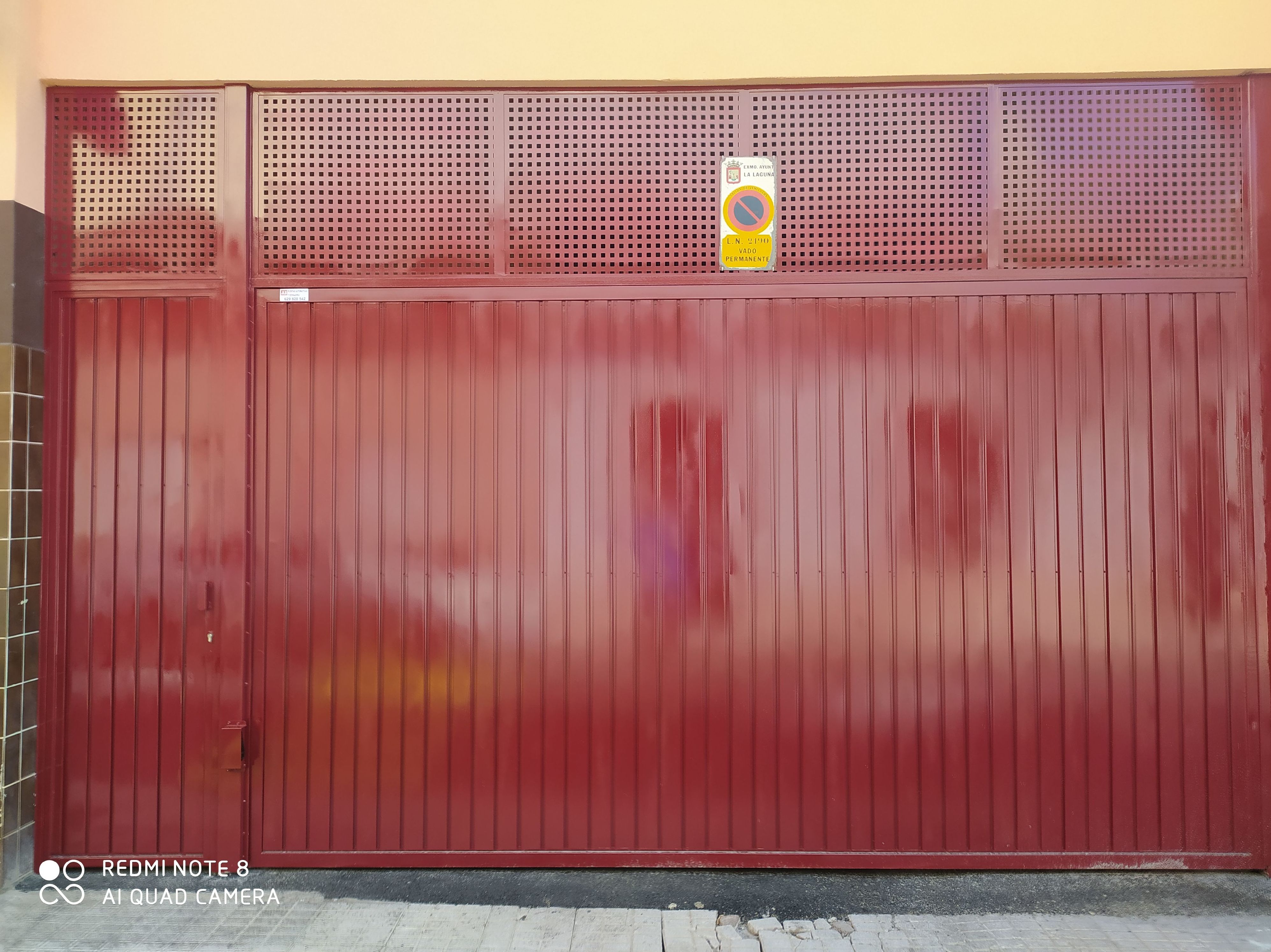 Instalaciones de puertas automáticas en general y cerrajería: Servicios de JLS Puertas automáticas y Cerrajería Instalaciones de puertas automáticas en general y cerrajería: Servicios de JLS Puertas automáticas y Cerrajería
