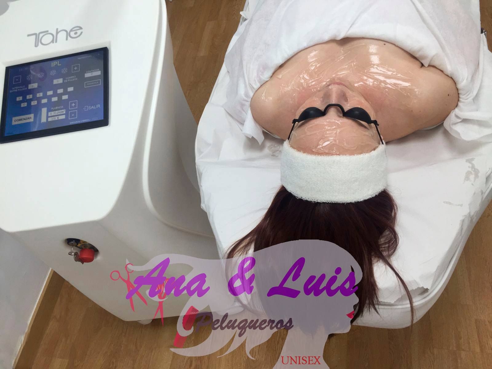 Tratamientos faciales: Servicios de Peluquería & Estética Ana Peluqueros Tratamientos faciales: Servicios de Peluquería & Estética Ana Peluqueros