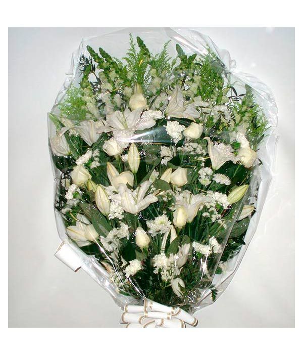 Ramos para funerales: Productos de FLORISTERÍA CASA BASUSTA Ramos para funerales: Productos de FLORISTERÍA CASA BASUSTA