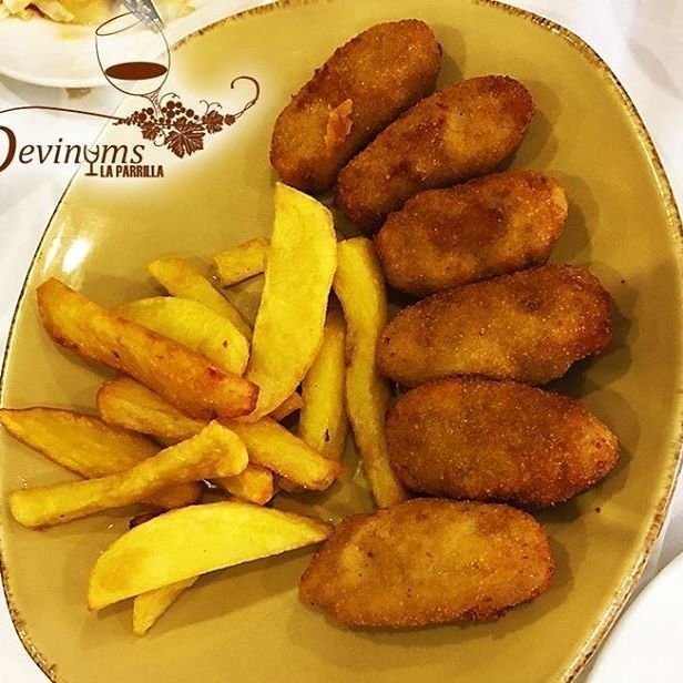 Tapea con nosotros: raciones y tostas: Nuestra carta de Restaurante Taberna Vinare Tapea con nosotros: raciones y tostas: Nuestra carta de Restaurante Taberna Vinare