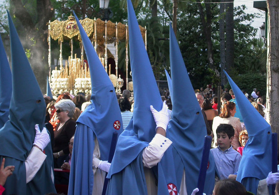 Capirotes de nazareno