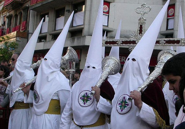 Túnicas de nazareno