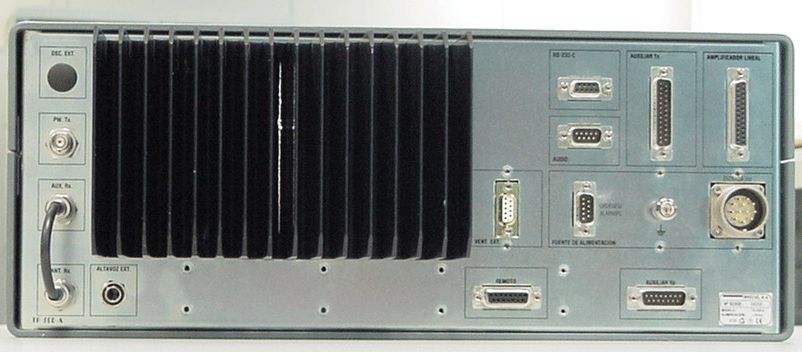 Transceptor Digital de 150W HF SDR: Productos de Invelco Transceptor Digital de 150W HF SDR: Productos de Invelco