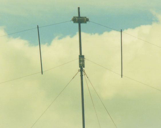 2 - 30MHZ Antena de Banda Ancha 150W: Productos de Invelco 2 - 30MHZ Antena de Banda Ancha 150W: Productos de Invelco
