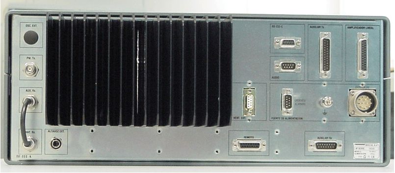 Transceptor Digital de 150W HF SDR: Productos de Invelco Transceptor Digital de 150W HF SDR: Productos de Invelco