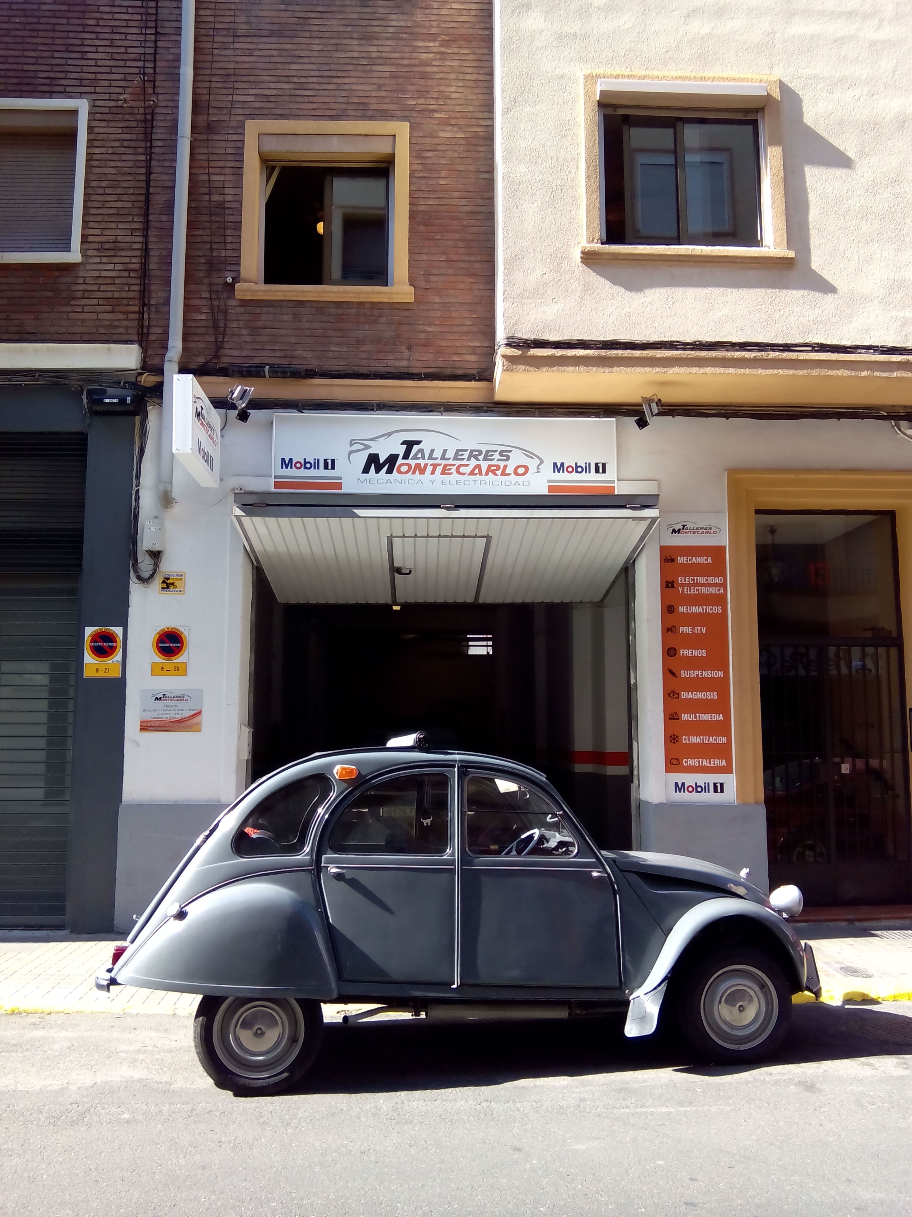 Vehiculos clasicos: Servicios de Talleres Montecarlo