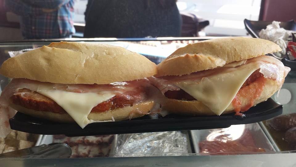 Aperitivos: Aperitivos y tapas de Los Metros que nos Faltaban Aperitivos: Aperitivos y tapas de Los Metros que nos Faltaban