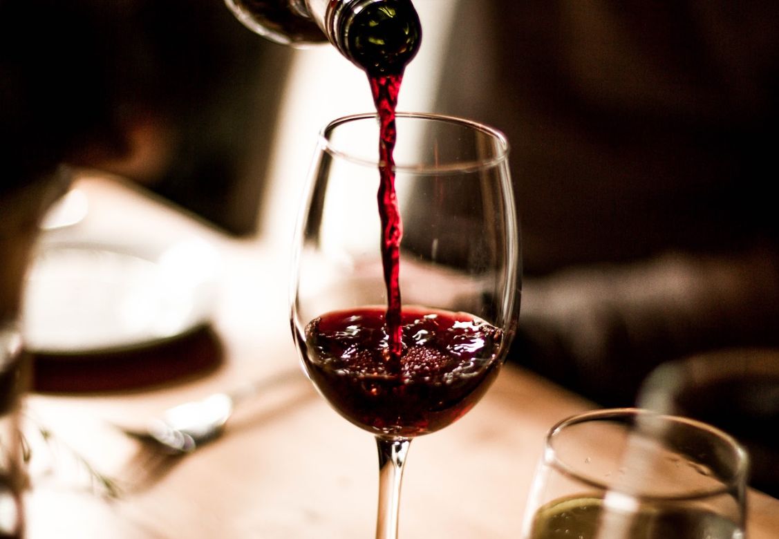 Bebidas: Aperitivos y tapas de Los Metros que nos Faltaban Bebidas: Aperitivos y tapas de Los Metros que nos Faltaban
