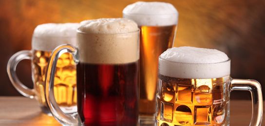 Bebidas: Aperitivos y tapas de Los Metros que nos Faltaban Bebidas: Aperitivos y tapas de Los Metros que nos Faltaban