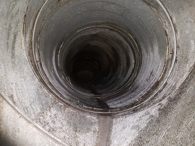 Limpieza y deshollinado de chimeneas: Servicios de Control Air Limpieza y deshollinado de chimeneas: Servicios de Control Air
