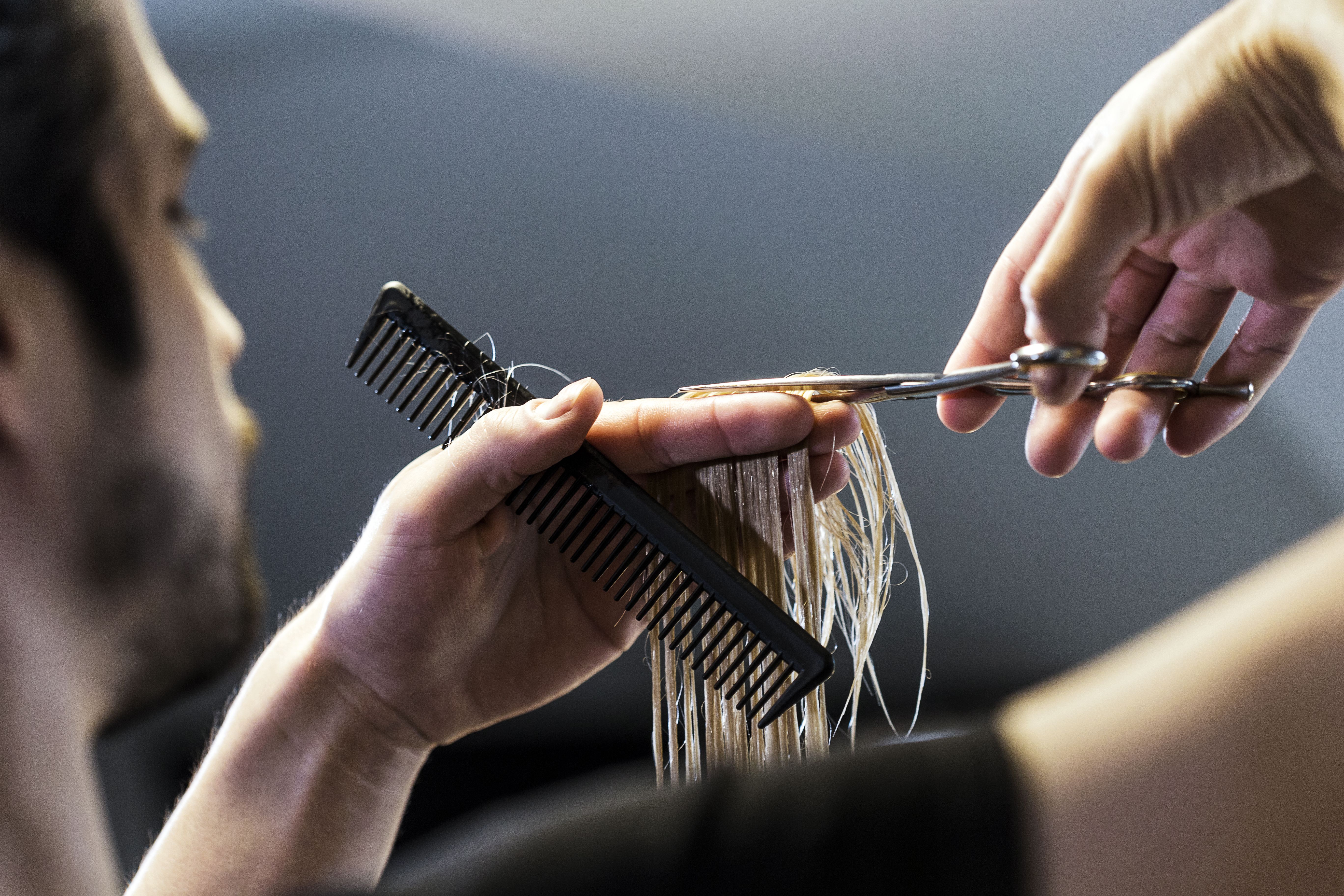 Corte: Servicios de Peluquería Manuela Montero Corte: Servicios de Peluquería Manuela Montero