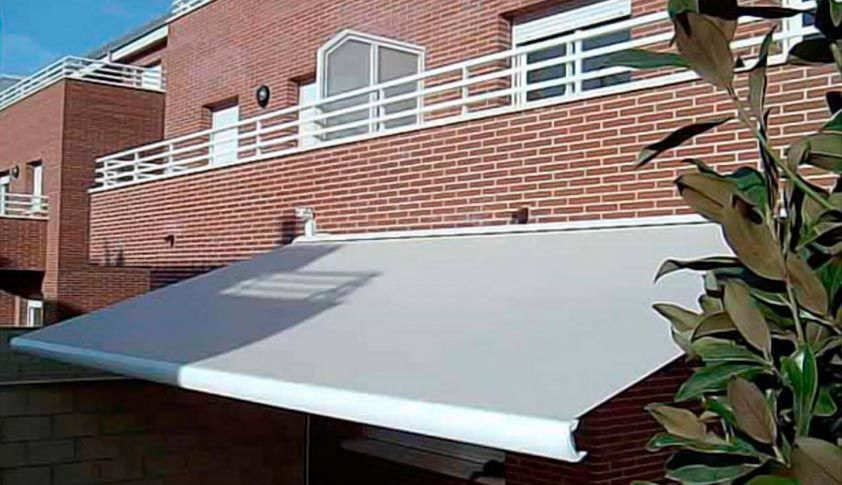 Toldo extensible cofre