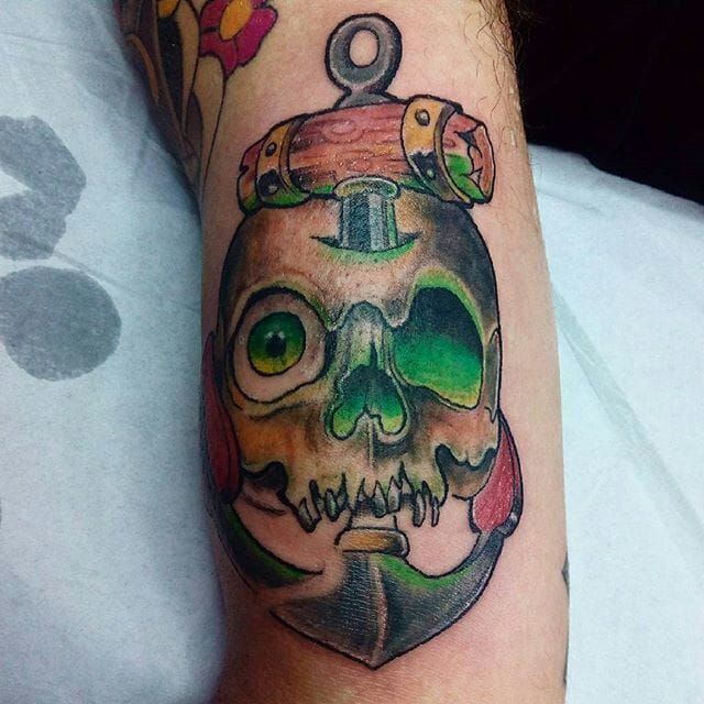 Old Schol: Tattoos de Lost Soul Tattoo Old Schol: Tattoos de Lost Soul Tattoo