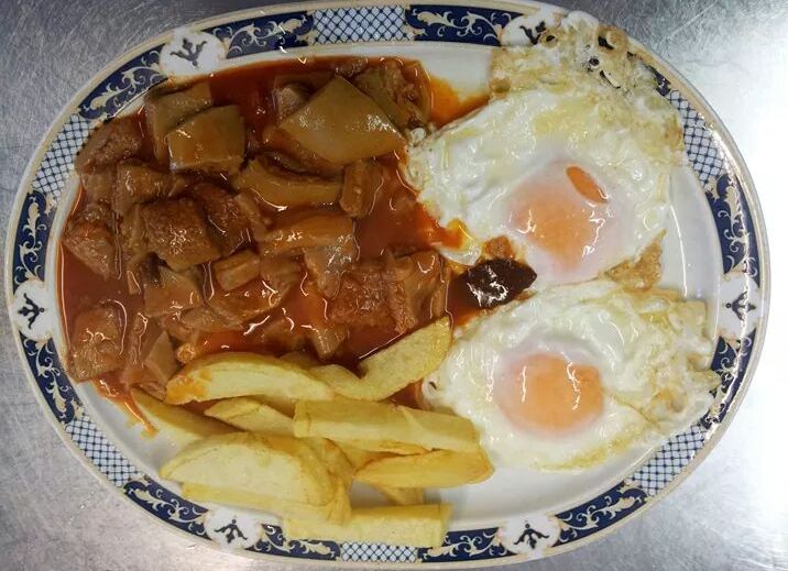Cazuelitas-Picoteos: Servicios de Hostal Restaurante Carmina Cazuelitas-Picoteos: Servicios de Hostal Restaurante Carmina
