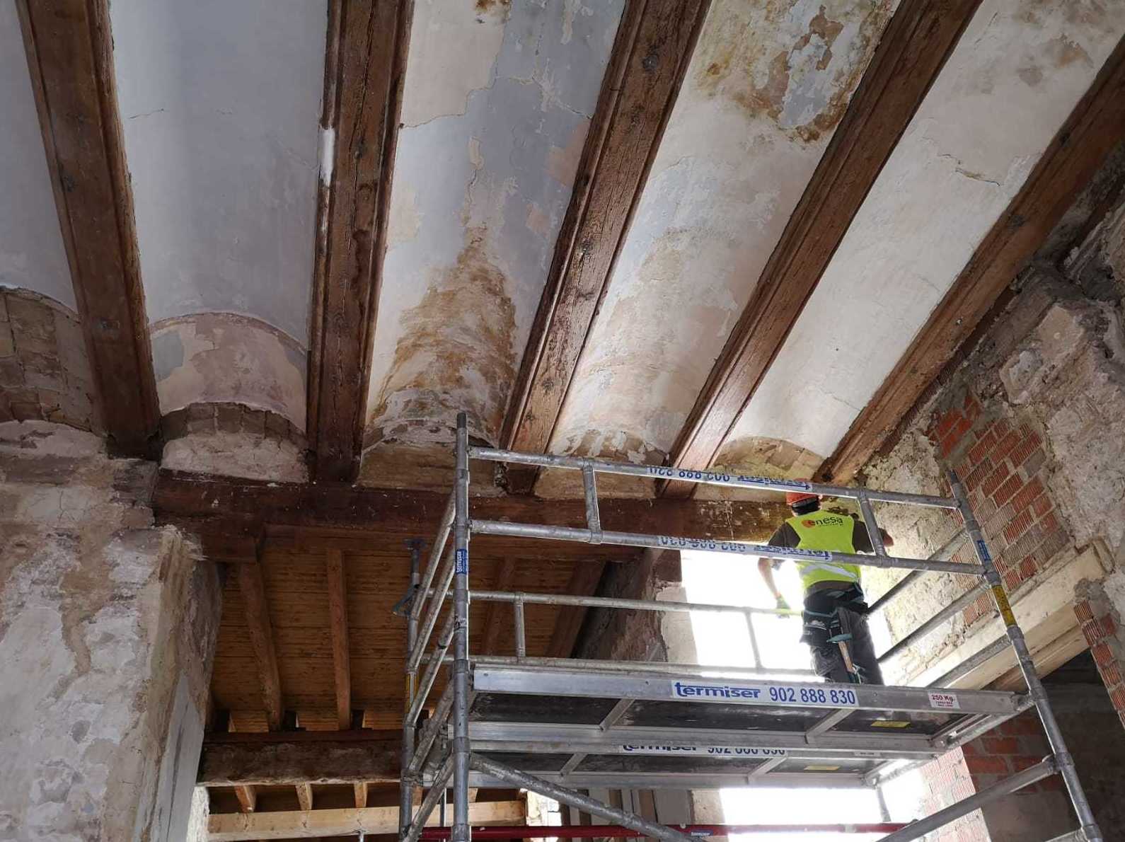 Restauración y consolidación de elementos estructurales de madera: Servicios de ENESA CONTINENTAL Restauración y consolidación de elementos estructurales de madera: Servicios de ENESA CONTINENTAL