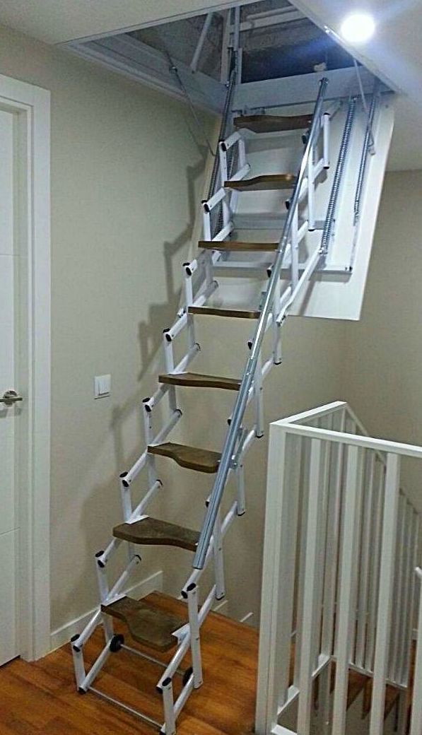 ESCALERAS PLEGABLES AUTOMÁTICAS: PRODUCTOS de CARPINTERIA MAZUSTEGUI S.L ESCALERAS PLEGABLES AUTOMÁTICAS: PRODUCTOS de CARPINTERIA MAZUSTEGUI S.L
