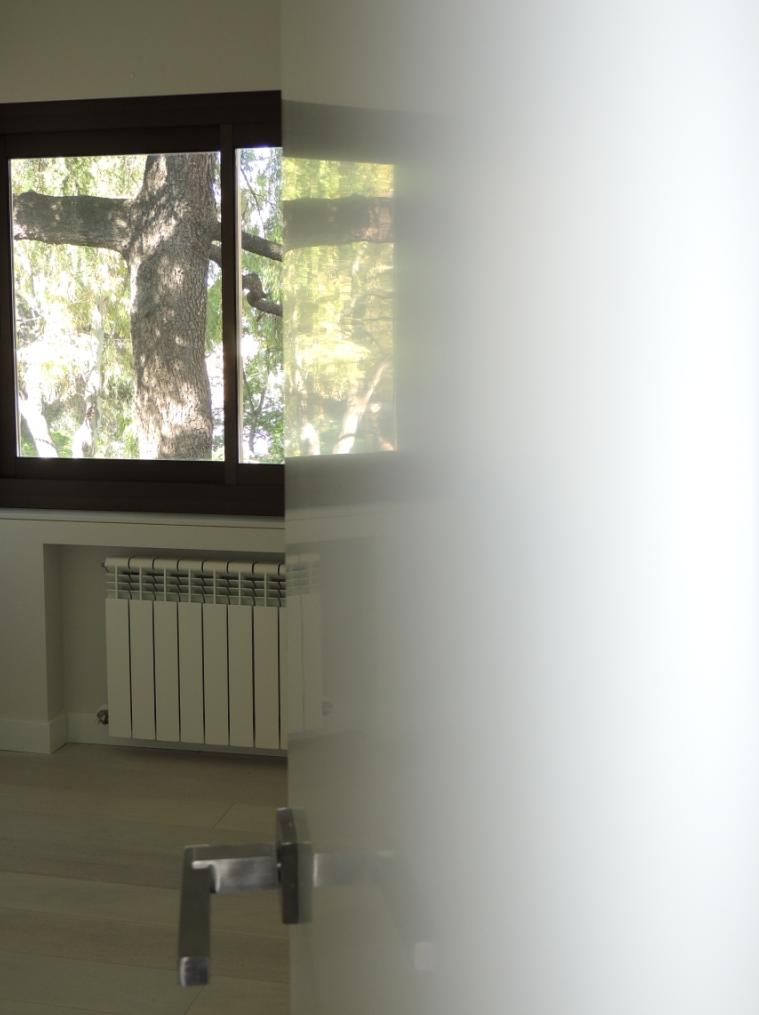 Efecto espejo de nuestra laca UV. Efecto espejo de nuestra laca UV.