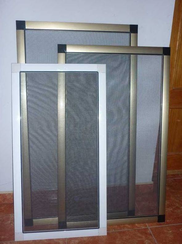 Fabricación de mosquiteras para puertas y ventanas en Salamanca