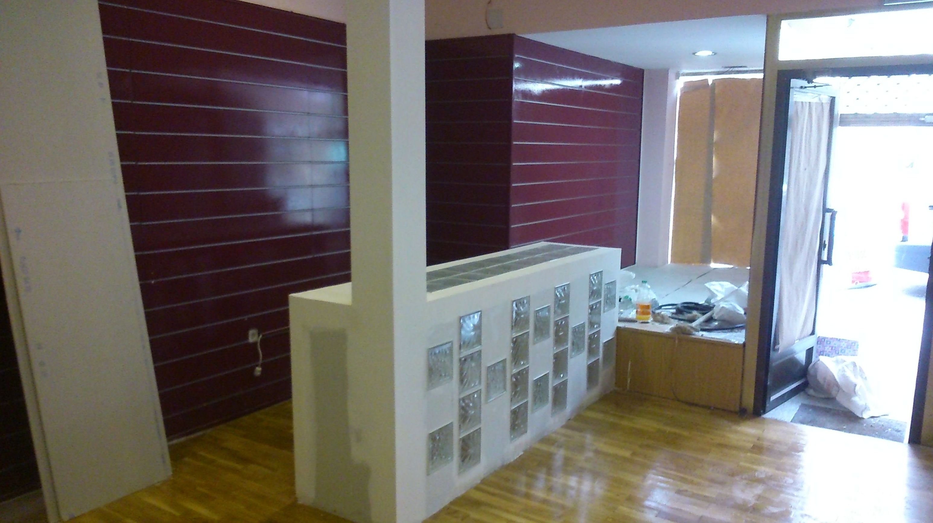 mueble recepcion con bloques de vidrio mueble recepcion con bloques de vidrio
