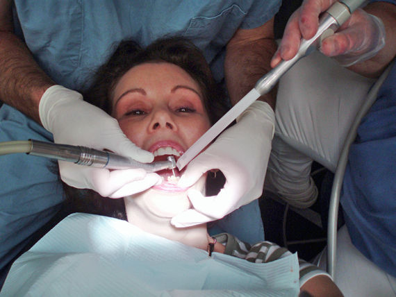 Endodoncias: Nuestros Tratamientos de Clínica Dental Rafael Menéndez Endodoncias: Nuestros Tratamientos de Clínica Dental Rafael Menéndez