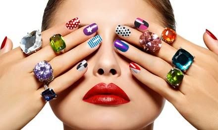 Manicura semipermanente: Tratamientos de Estética y Aparatología Ángela Bou Manicura semipermanente: Tratamientos de Estética y Aparatología Ángela Bou