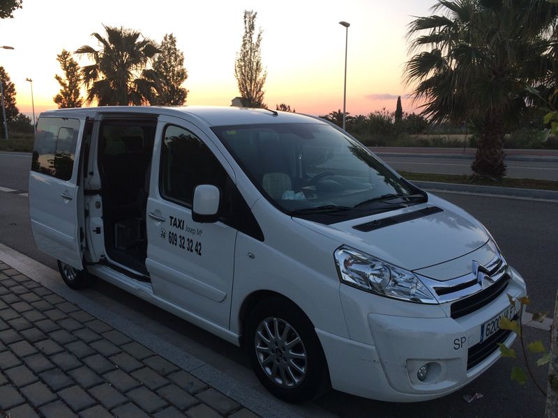 Colegios: Servicios de Taxi Josep María Colegios: Servicios de Taxi Josep María