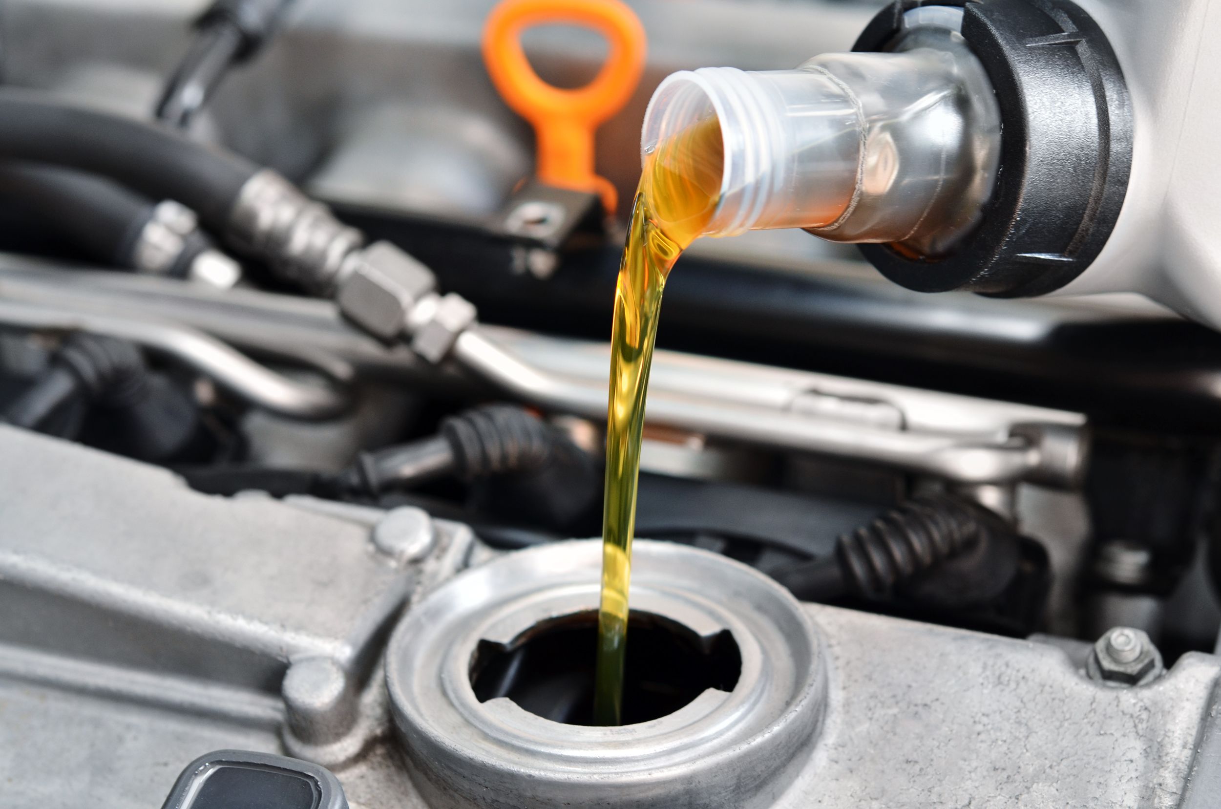 Cambio de aceite: Servicios de Autoservicios Alecar Tu Taller de Confianza Cambio de aceite: Servicios de Autoservicios Alecar Tu Taller de Confianza