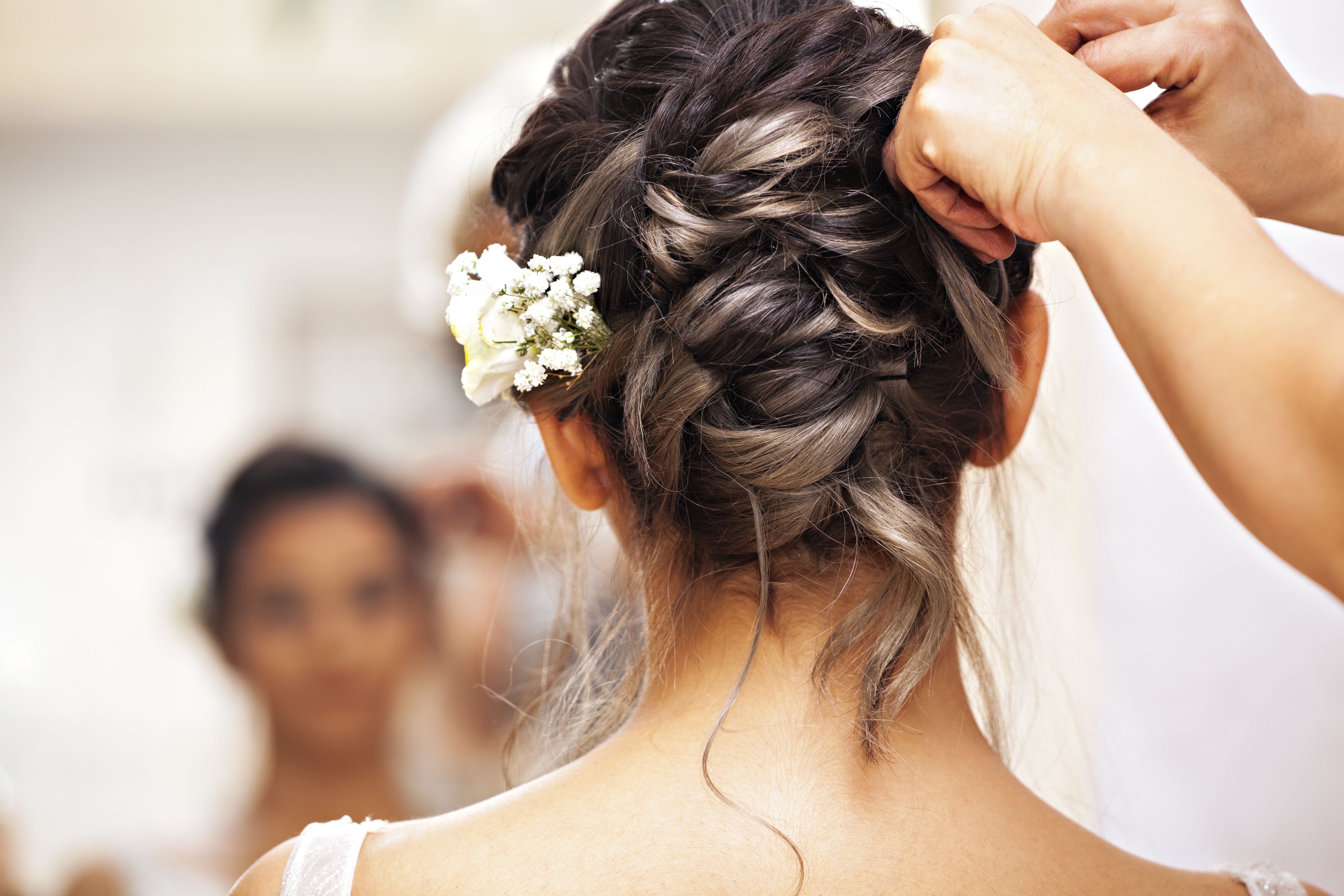 Novias y peinado para todo tipo de eventos: Servicios de Artemis Peluqueros Novias y peinado para todo tipo de eventos: Servicios de Artemis Peluqueros